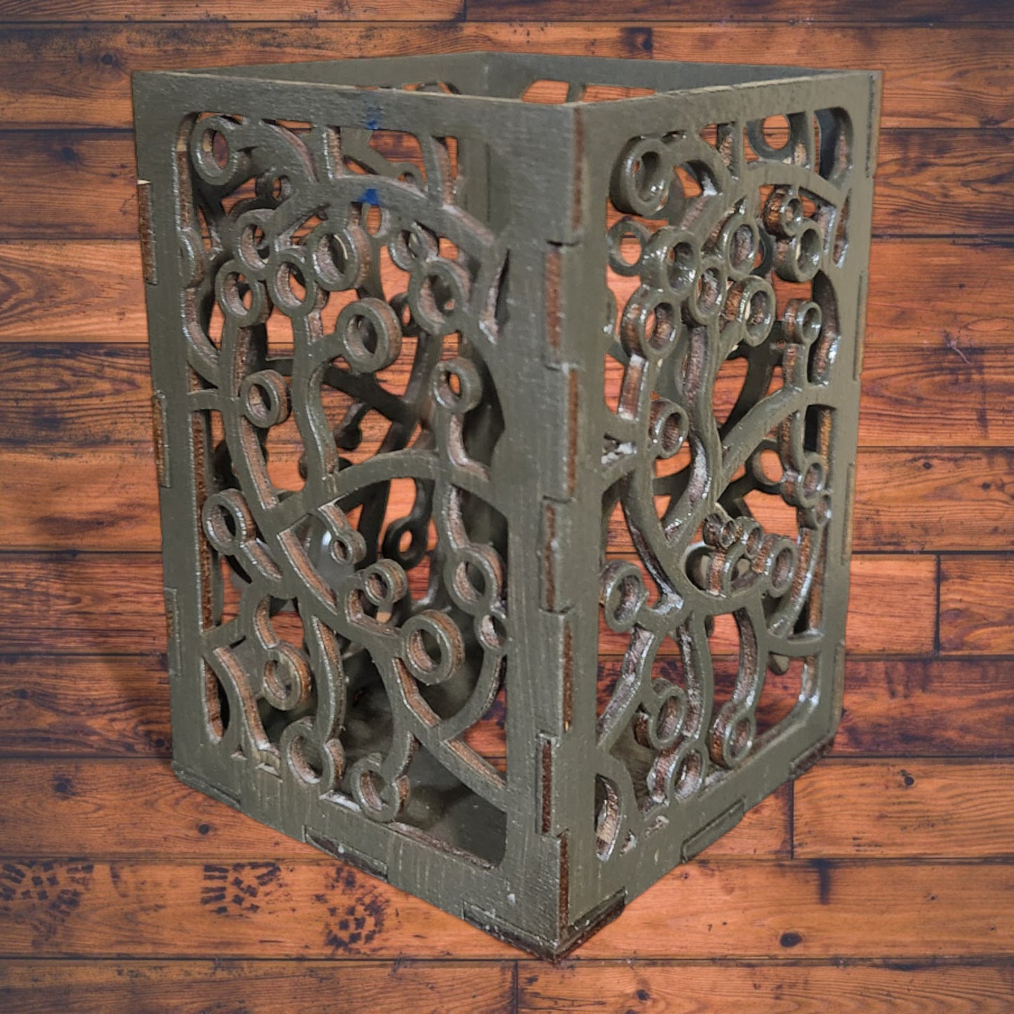 Pencil/Pen/Remote Holder (Vines)