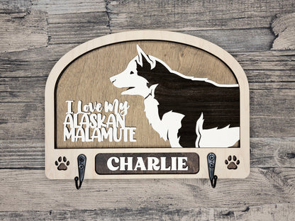 Alaskan Malamute Leash Holder
