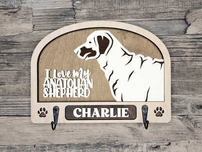 Anatolian Shepherd Leash Holder